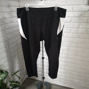 Nola Ladies Size 4X Black & White Ankle Length Wide Waistband Leggings